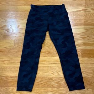 Lululemon Wunder Train leggings 25” size 12